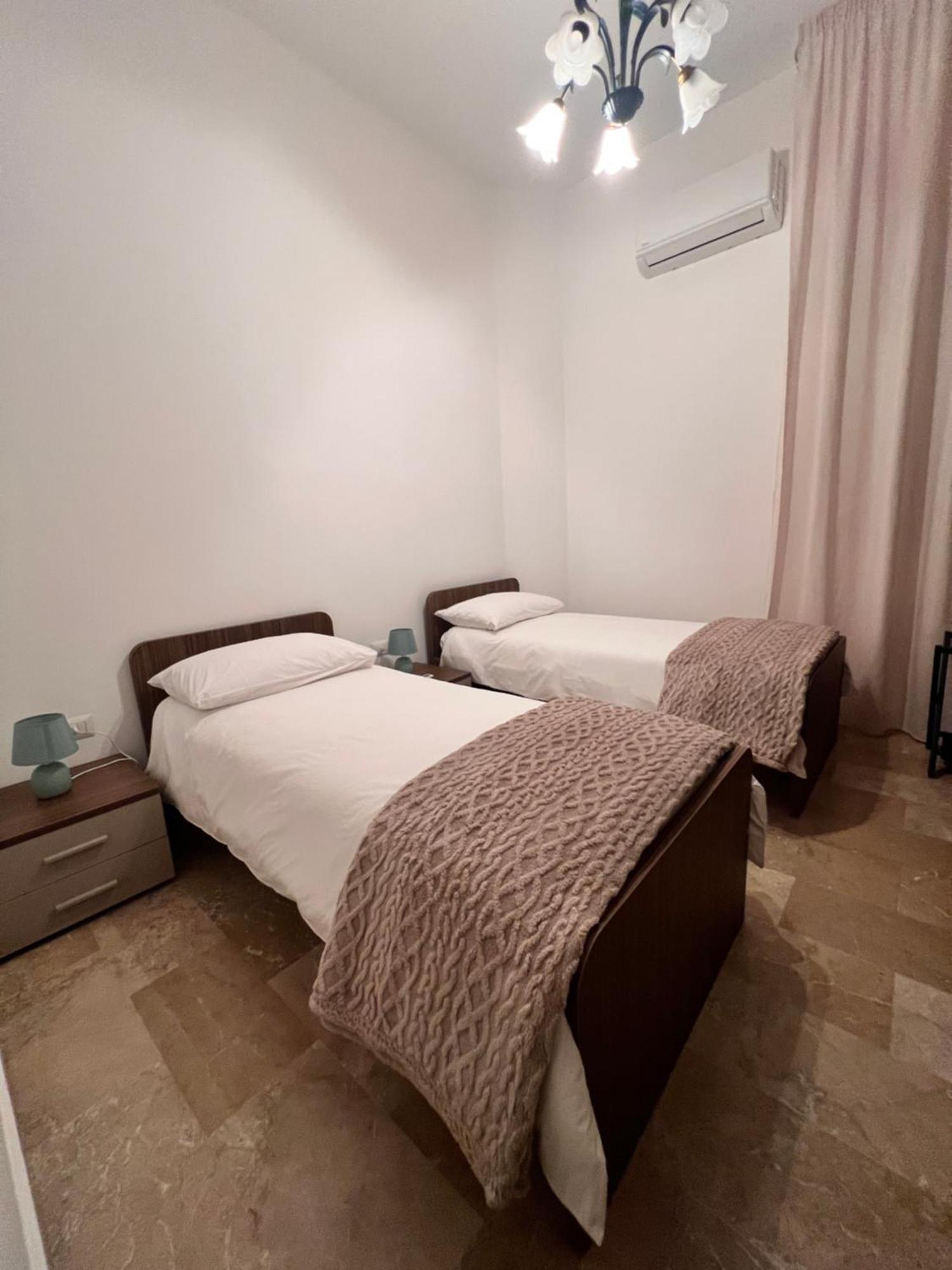 Grandmas Holiday Home Sicily ジャッレ エクステリア 写真